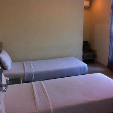Hotel Gemilang Bandung Exteriör bild